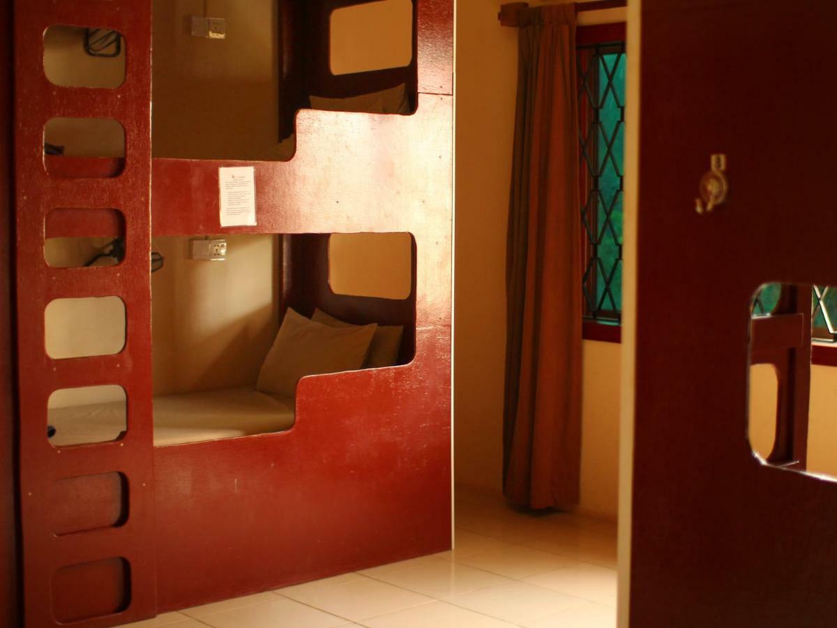 Kool Kampot Hotel Екстериор снимка