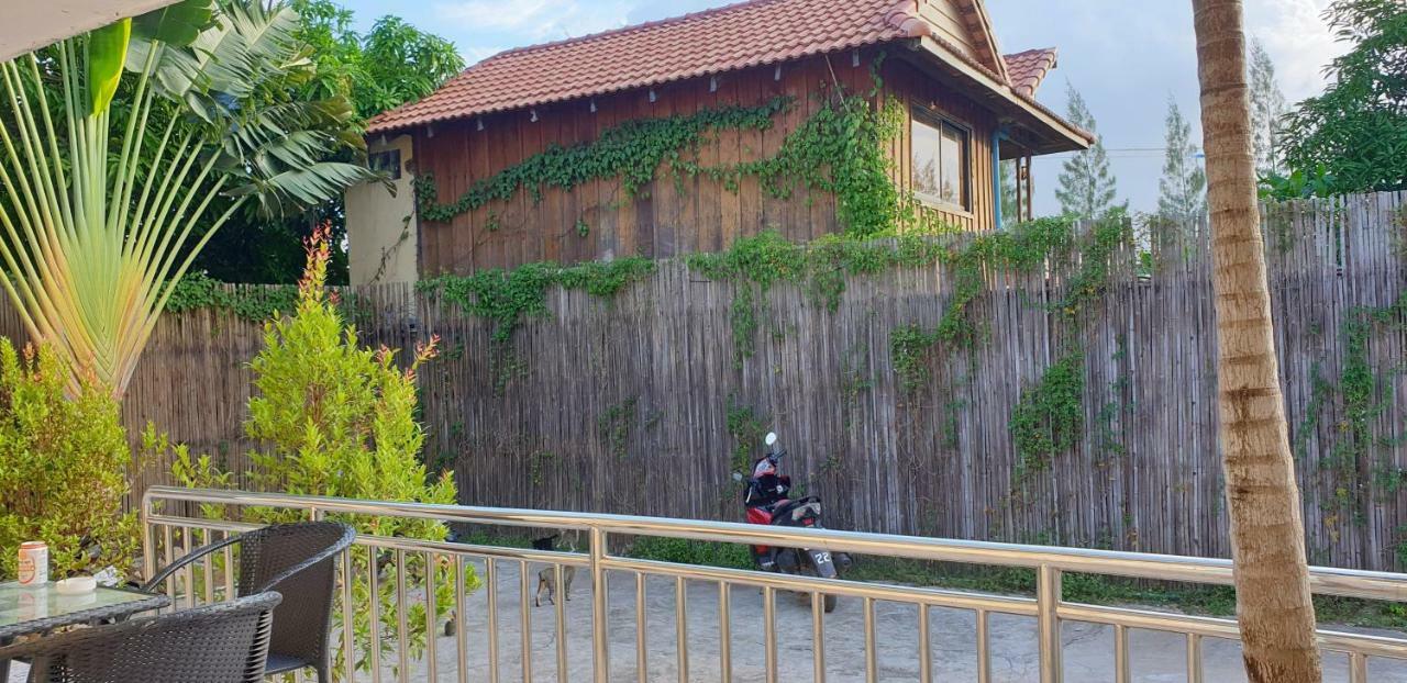 Kool Kampot Hotel Екстериор снимка