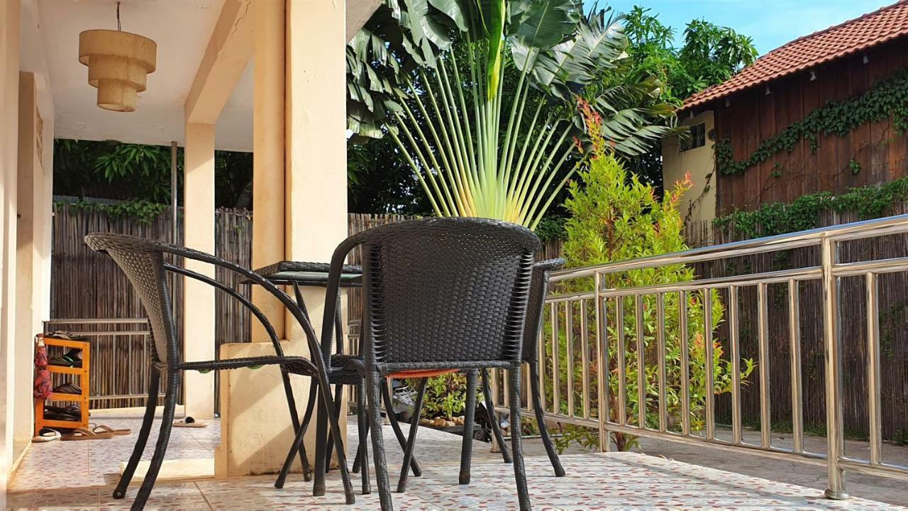Kool Kampot Hotel Екстериор снимка